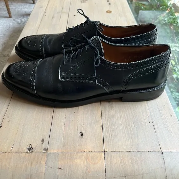 Allen Edmonds “Lexington” Leather Cap Toe Oxfords Size 15