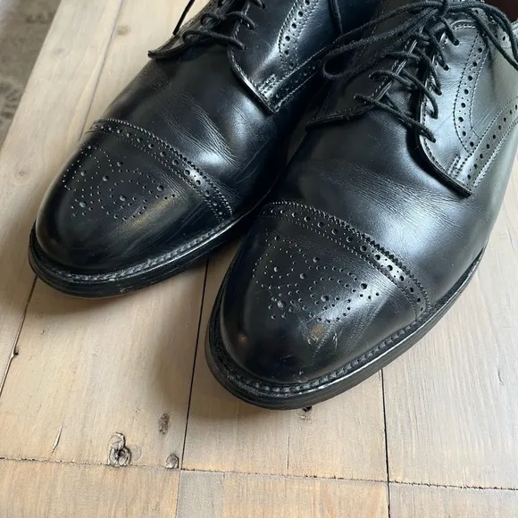 Allen Edmonds “Lexington” Leather Cap Toe Oxfords Size 15