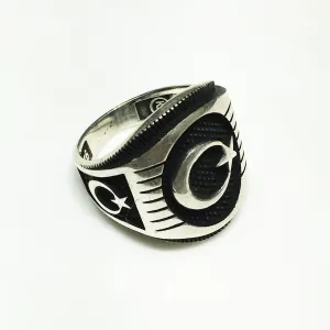 Antique-Finish Crescent and Star Ring (Silver)