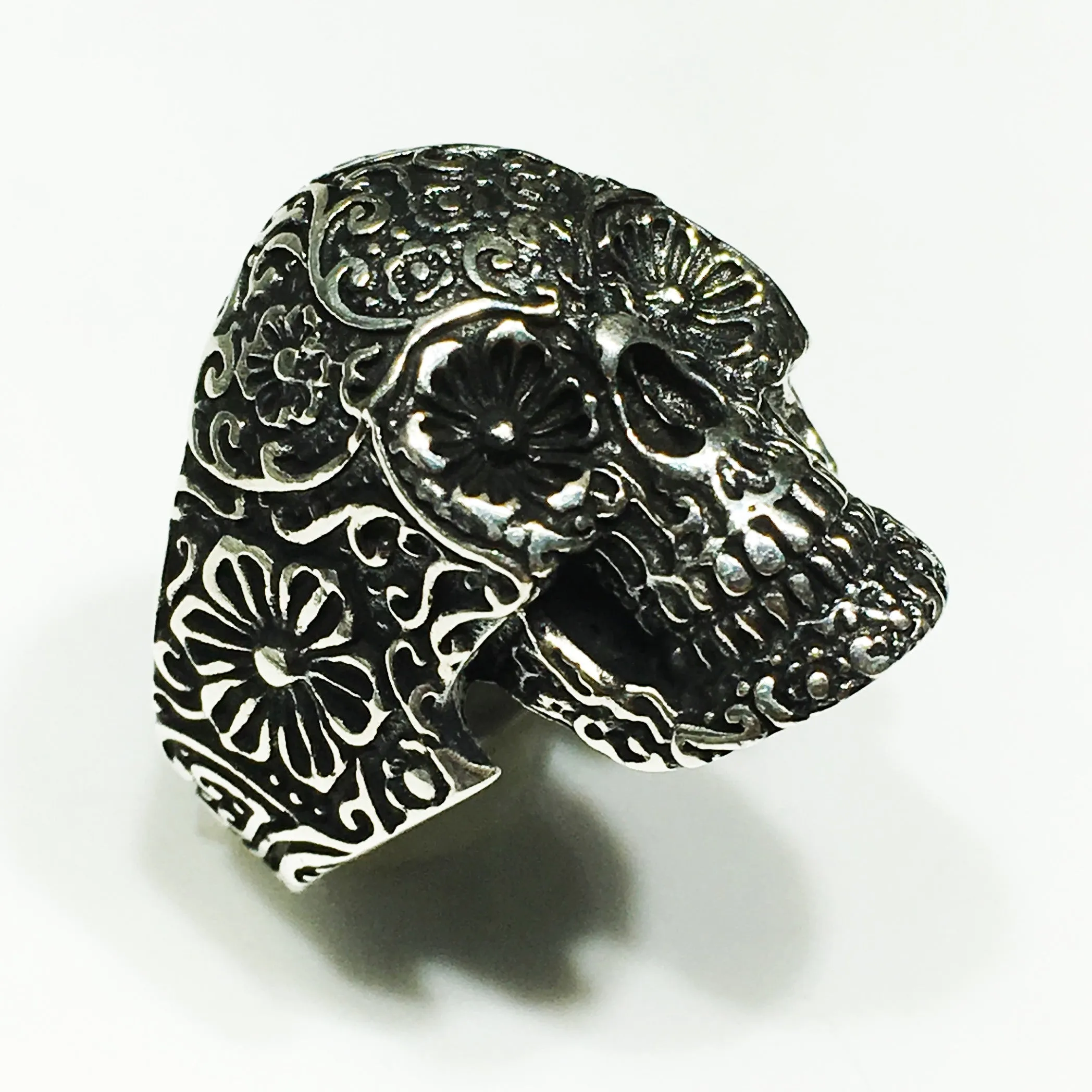 Antique-Finish Floral Skull Ring (Silver)