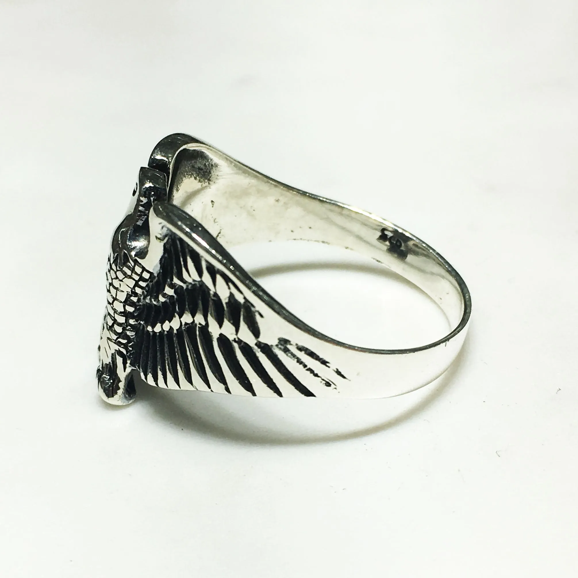 Antique-Finish Hawk Ring (Silver)