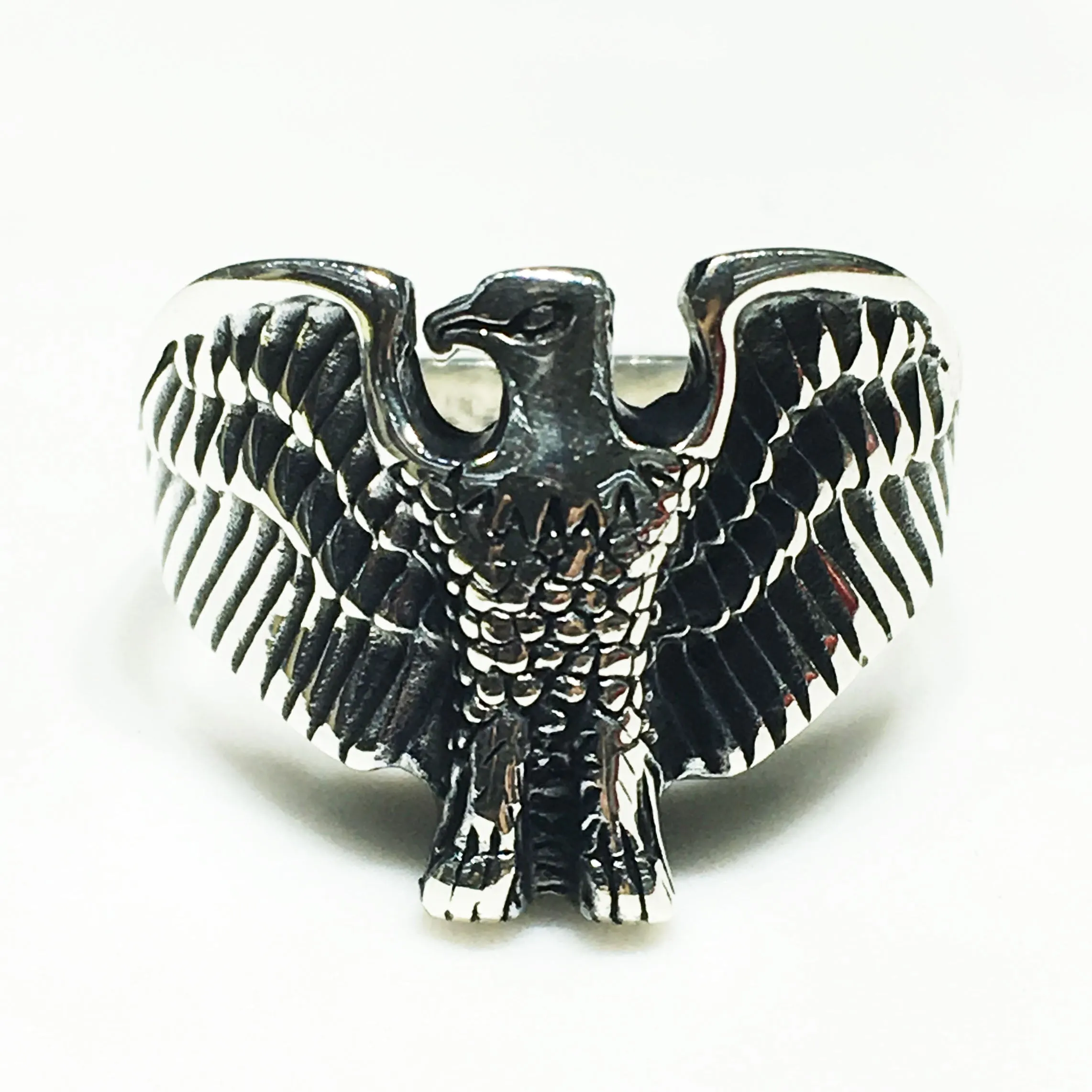 Antique-Finish Hawk Ring (Silver)