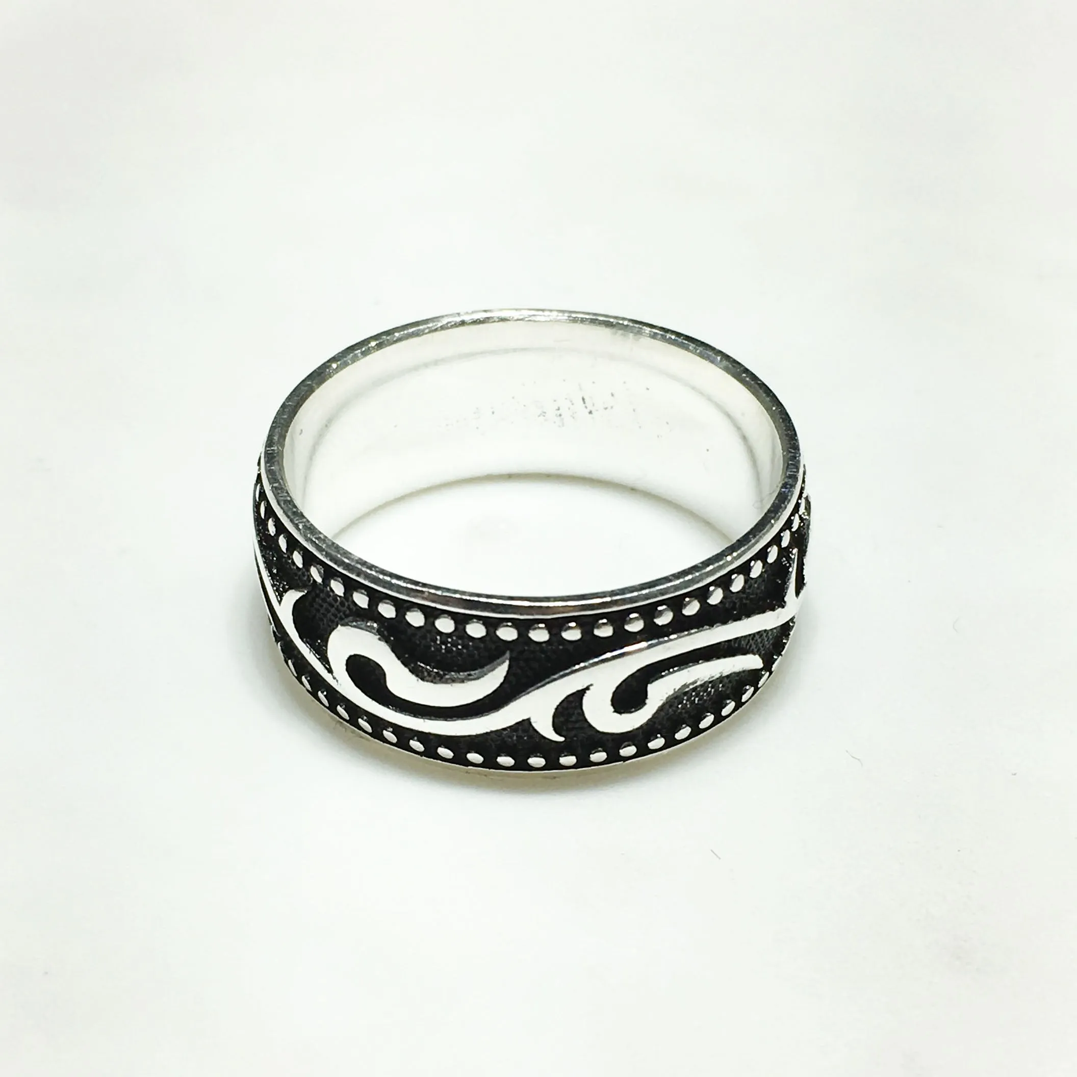Antique-Finish Horus Eye Motif Band (Silver)