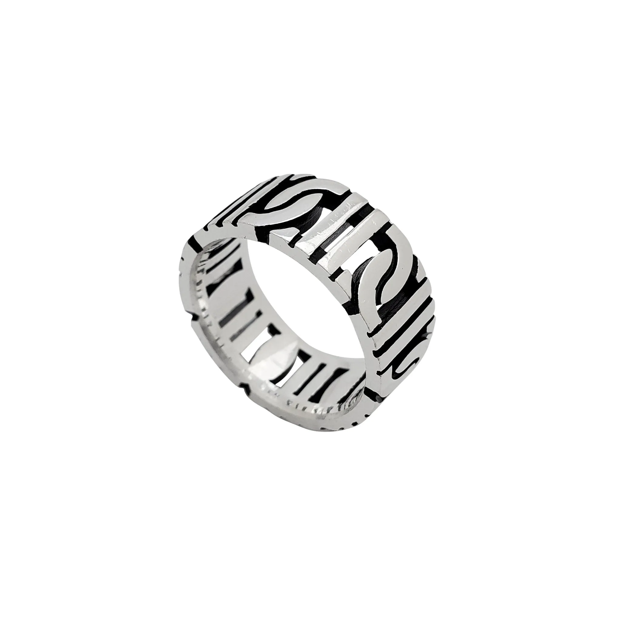 Antique-Finish Interlocking Band (Silver)