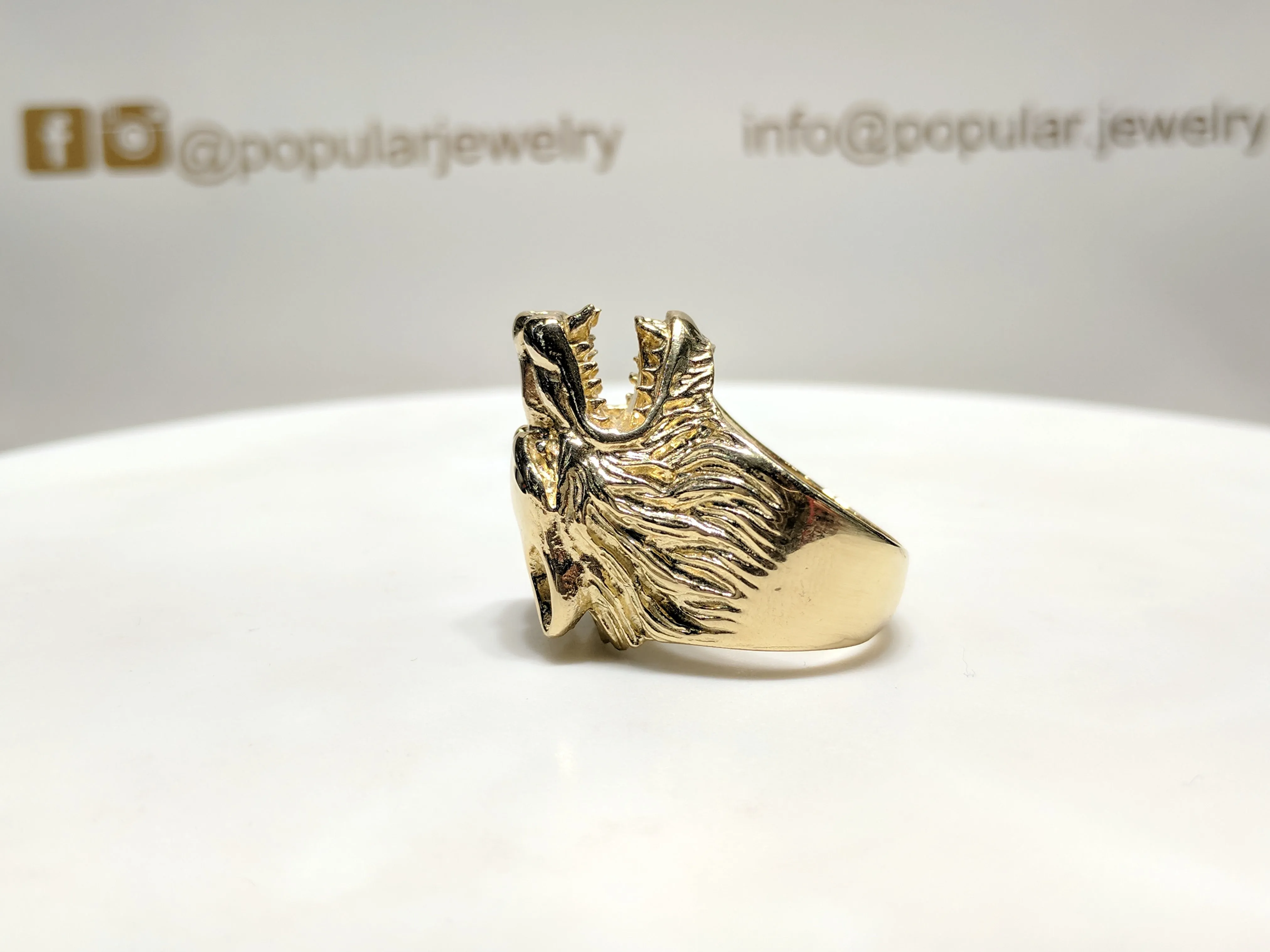 Antique-Finish Wolf Head Ring