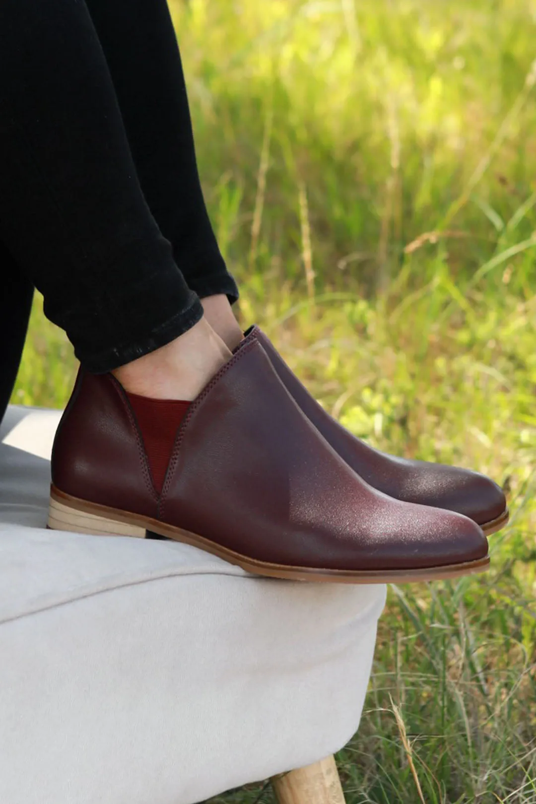 Aria Burgundy