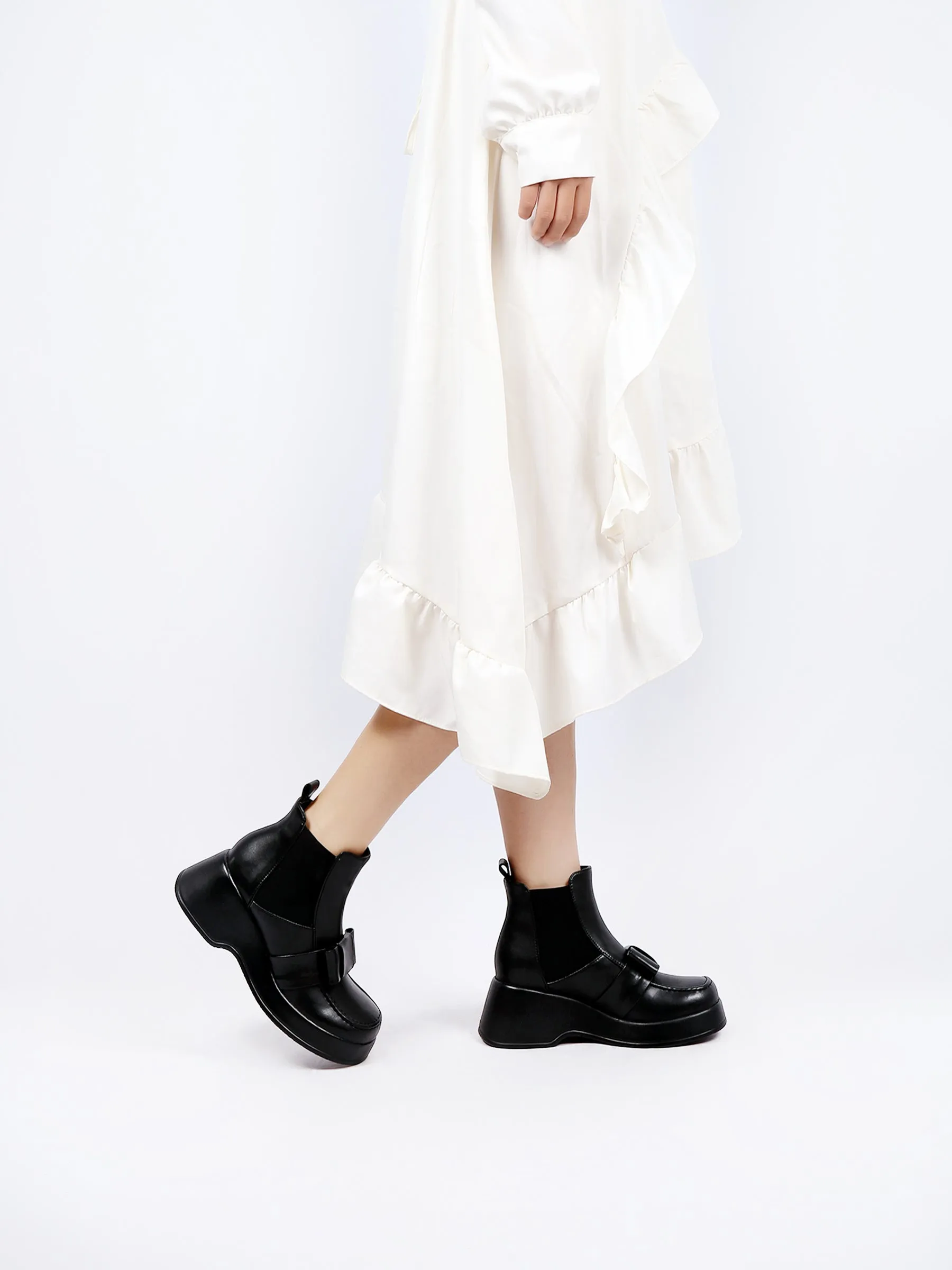 Black Leather Tie Bow Chelsea Boot