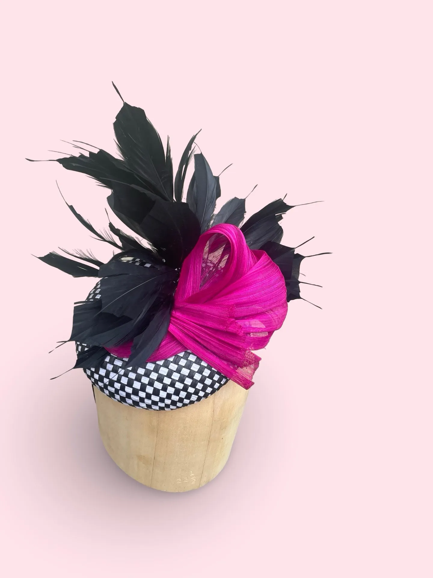 Black Lotus - Black & White Check Pill Box Fascinator