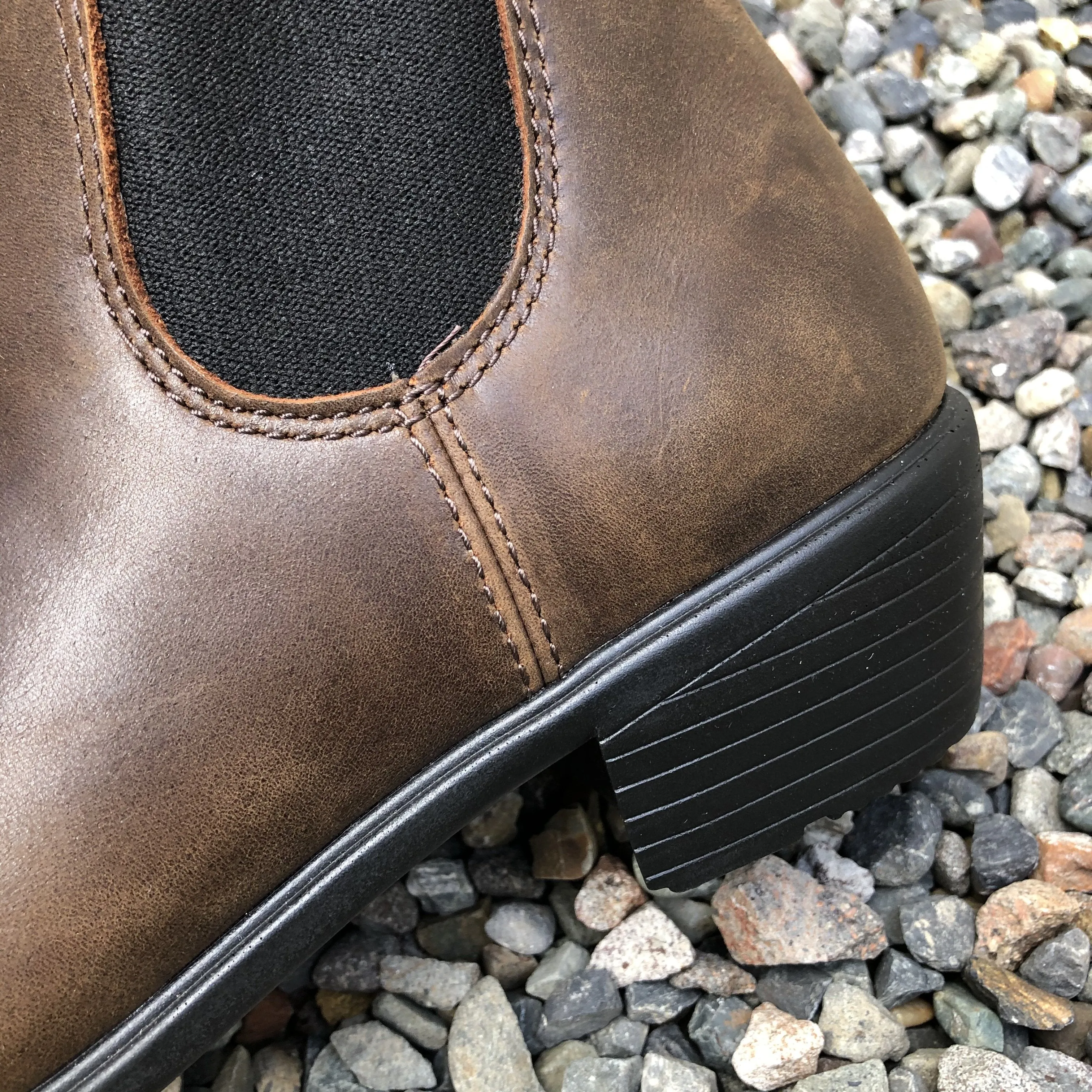 Blundstone - 1673 Womens Heeled Chelsea Boot - Antique Brown