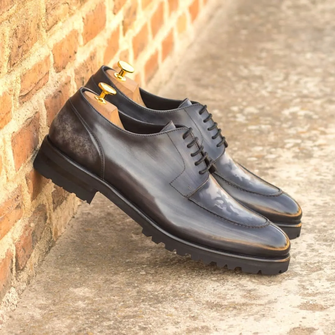 Derbie Chasse en cuir patiné gris - Semelles Commando