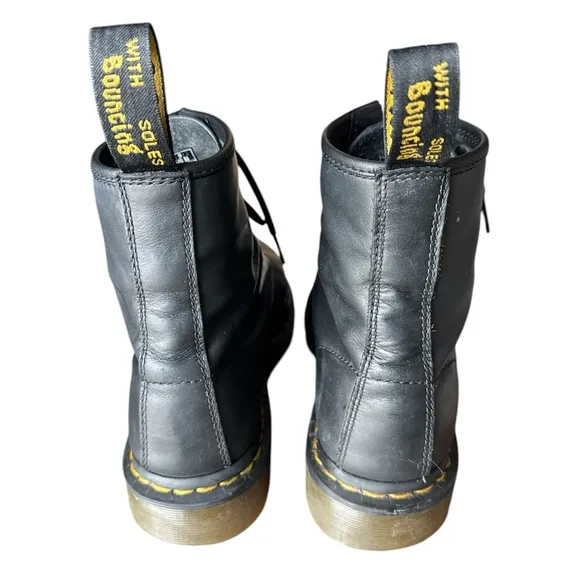 Dr. Martens 1460 Originals 8-Eye, Unisex, Soft Toe Boots Size 9 NO BOX
