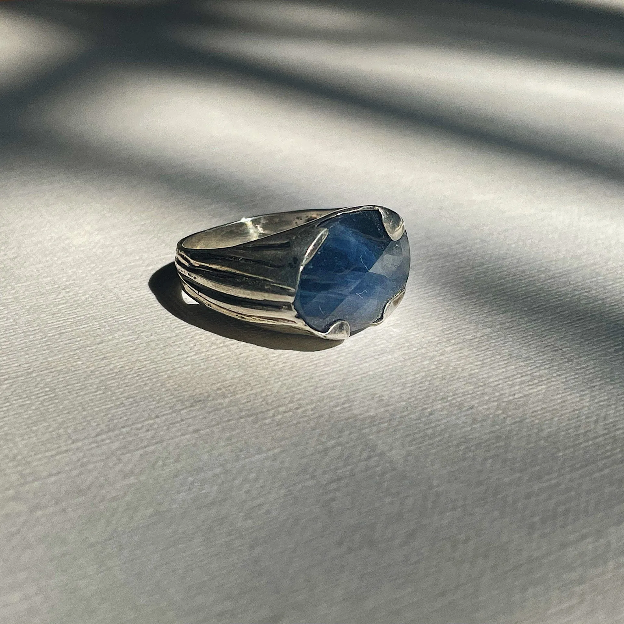 DRAGONFLY RING