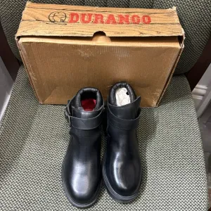 DURANGO Boot sz 4 boys
