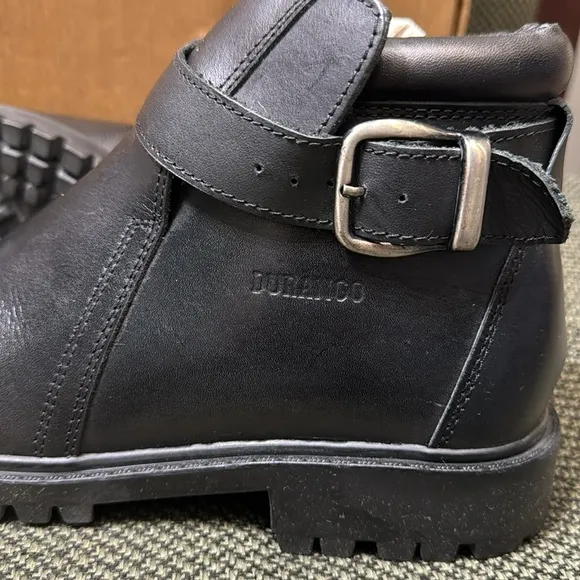 DURANGO Boot sz 4 boys