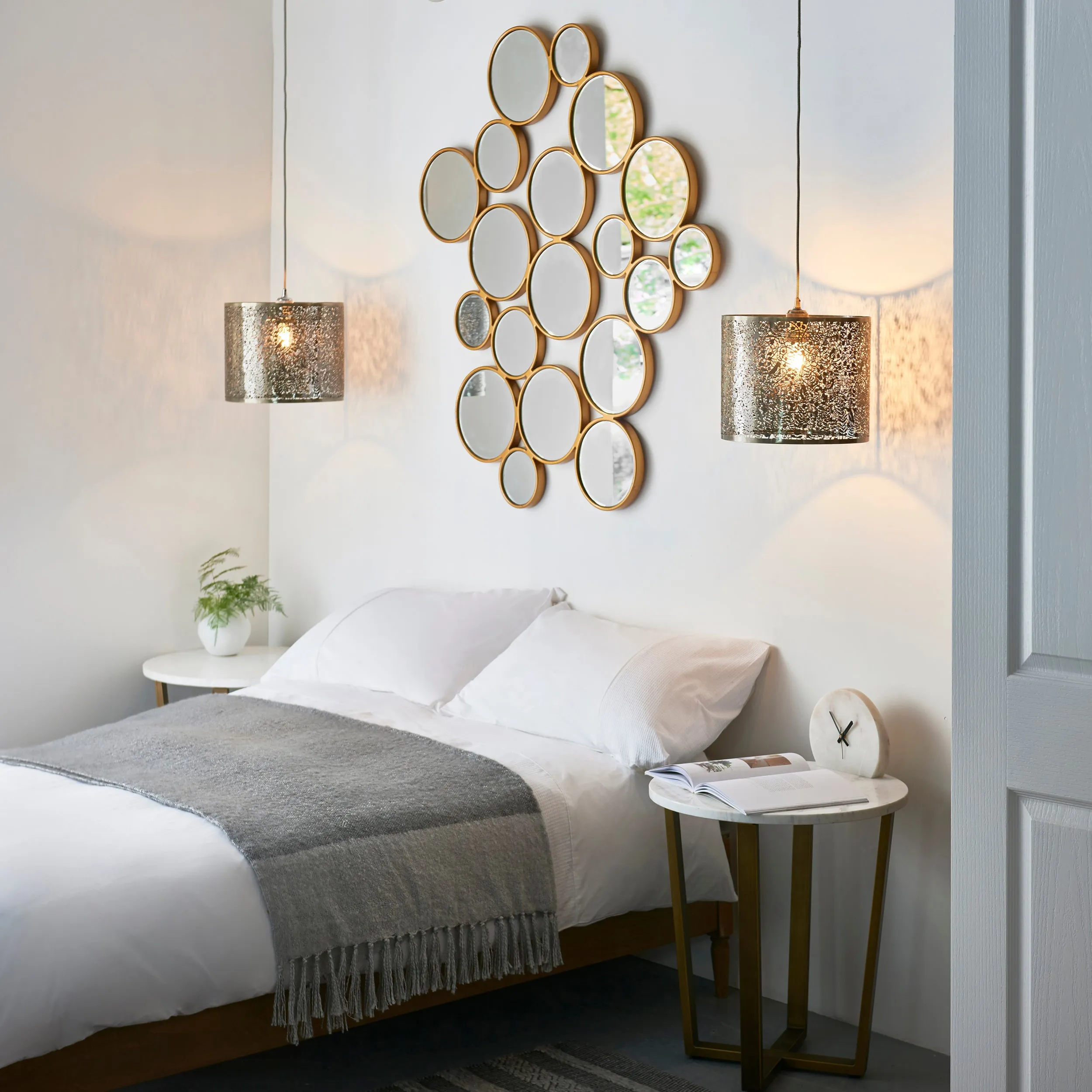 Endon 70103 Secret garden 1lt Pendant easyfit Antique brass plate 10W LED E27 or B22 (Required)
