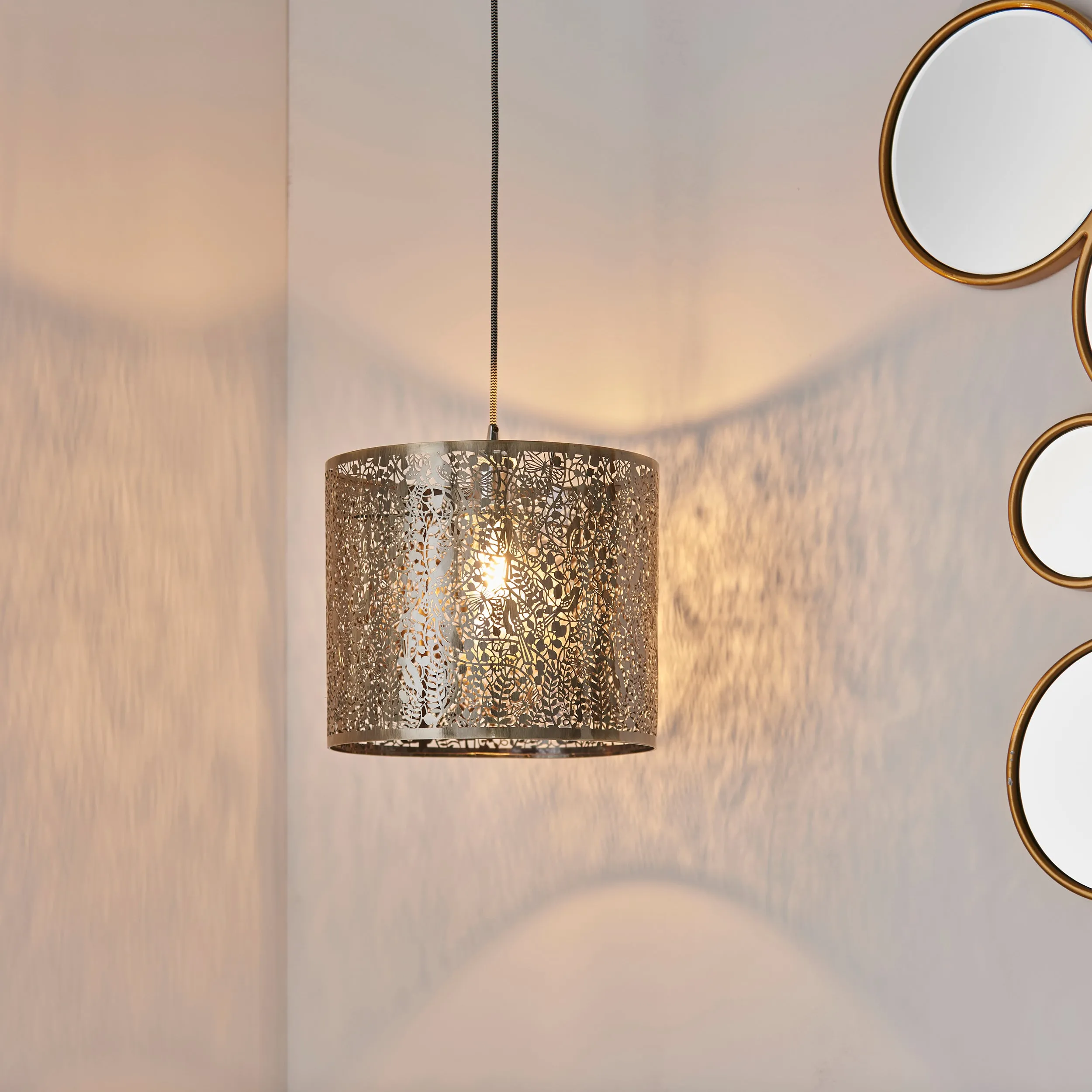Endon 70103 Secret garden 1lt Pendant easyfit Antique brass plate 10W LED E27 or B22 (Required)
