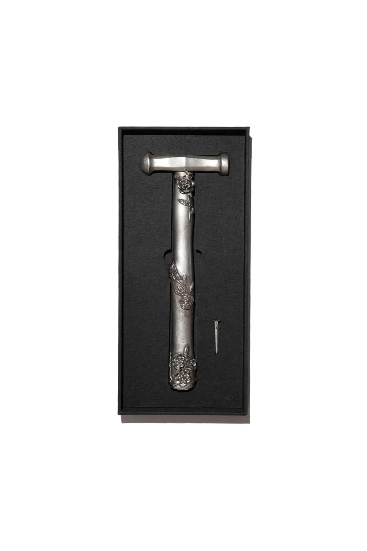 ENFANTS RICHES DÉPRIMÉS | ROSE HAMMER & NAIL SET
