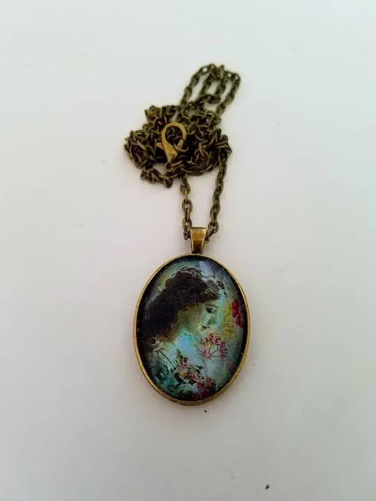 Fleuriste Cabochon Necklace
