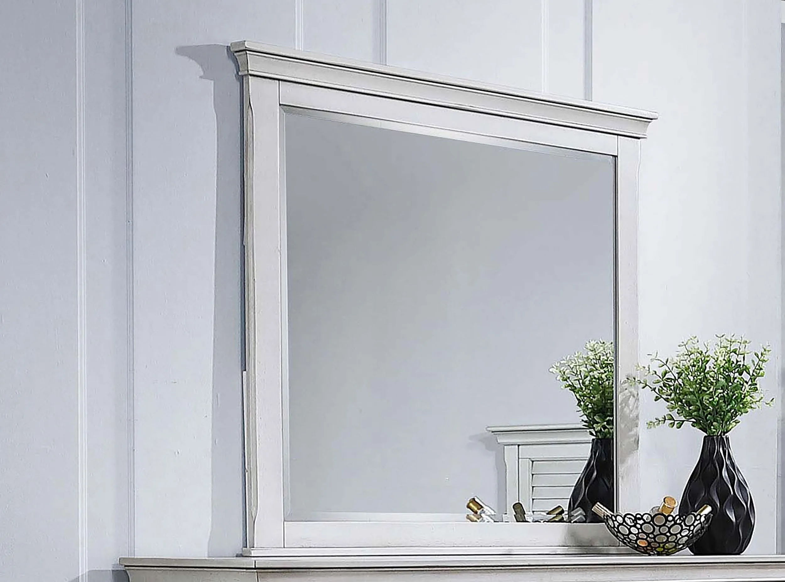 Franco Dresser Mirror Distressed White