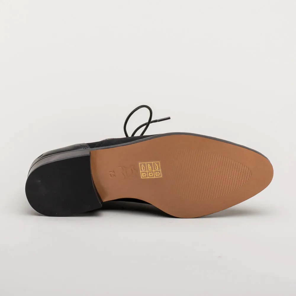 Gladys Vintage Cap Toe Oxfords (Black)
