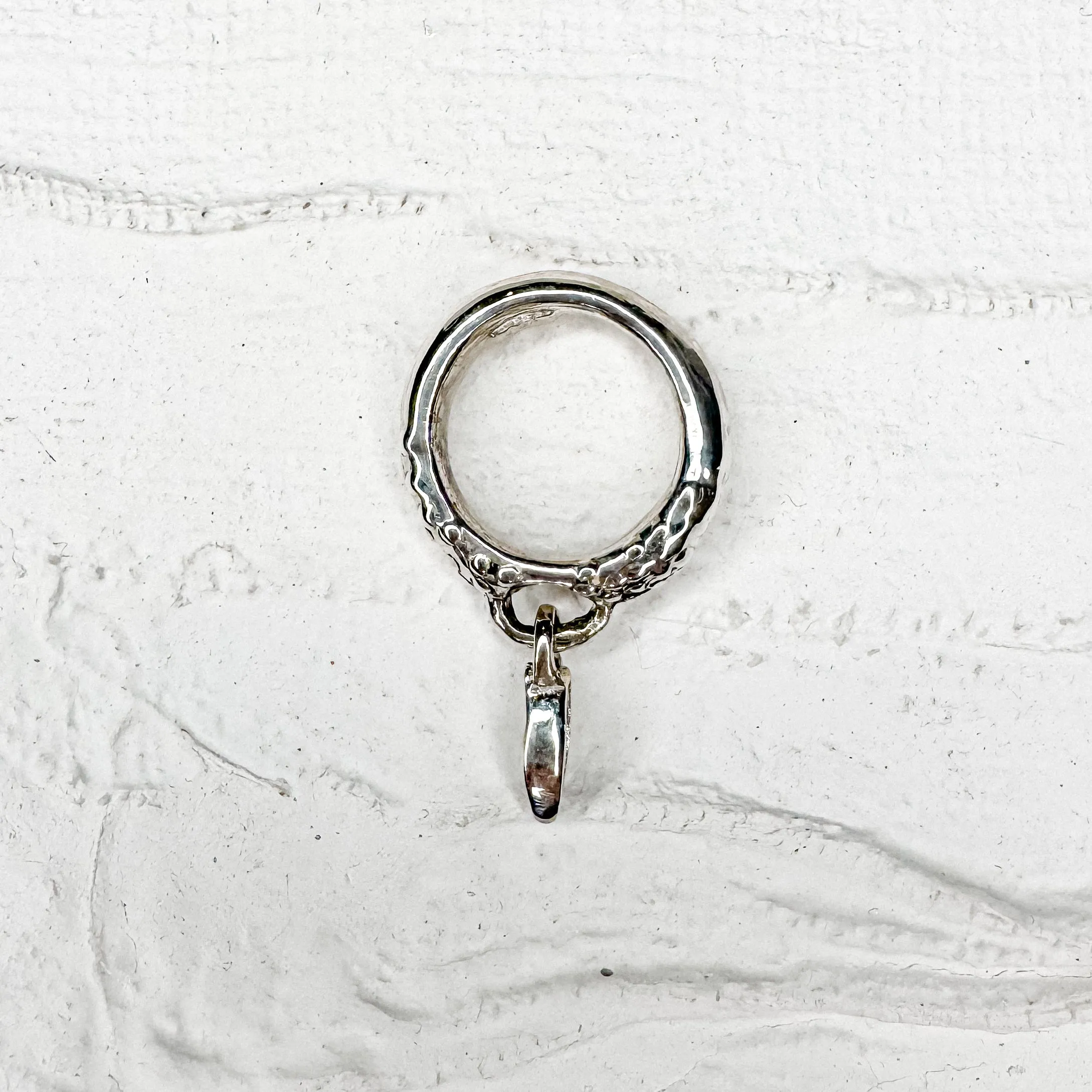 Hanging One Eye Ring