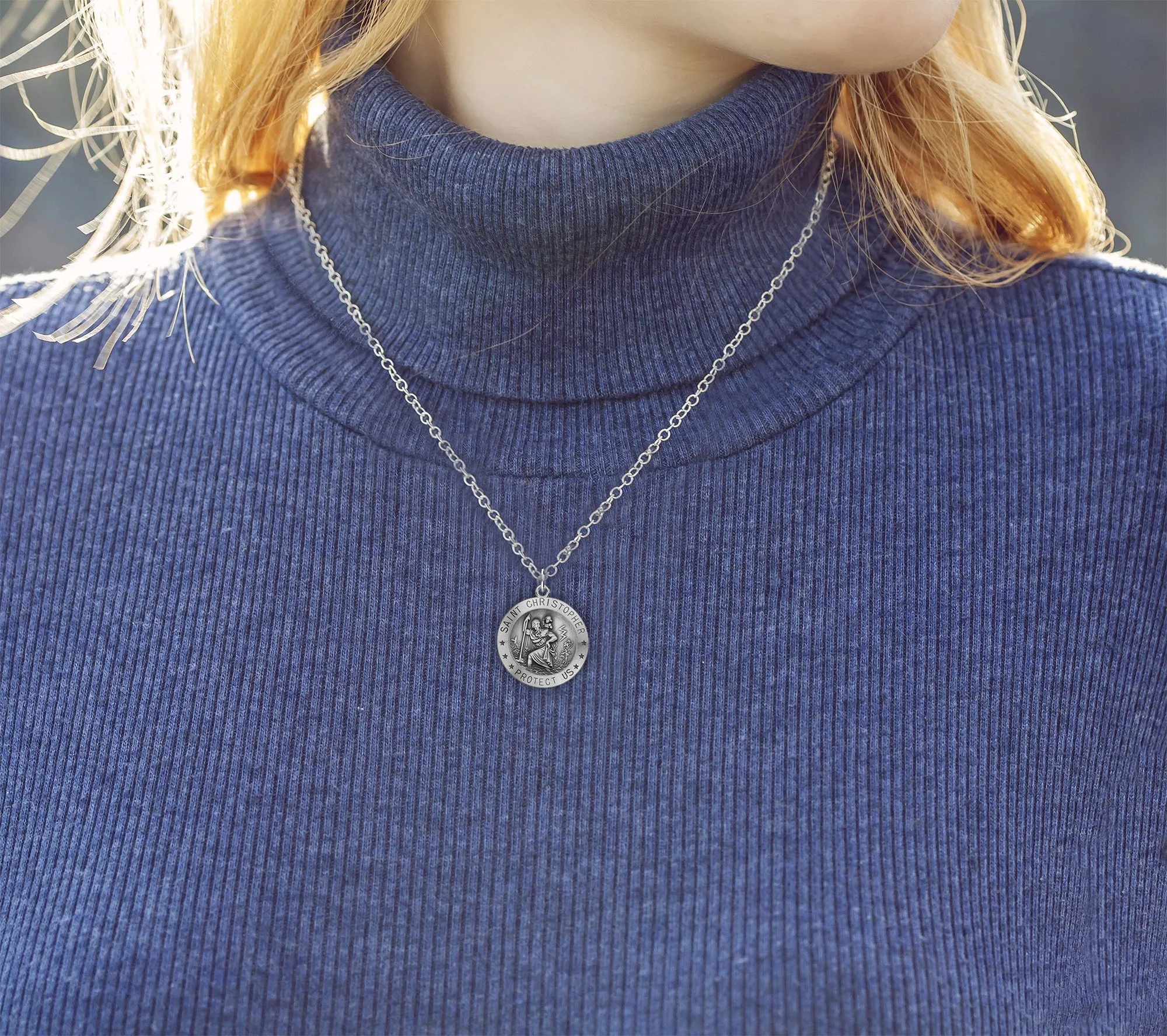 Ladies 925 Sterling Silver St Christopher Round Antique Pendant Necklace, 22mm
