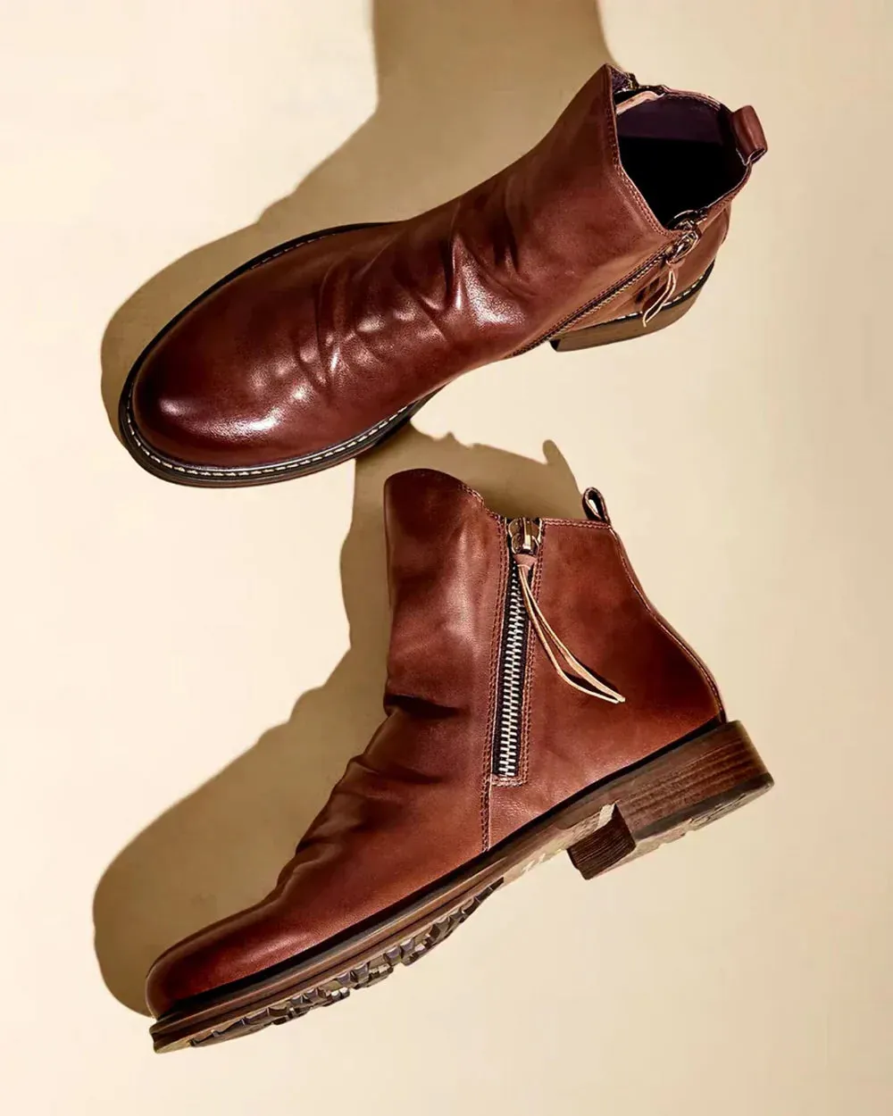Leonardo | The Elegant Leather Ankle Boots
