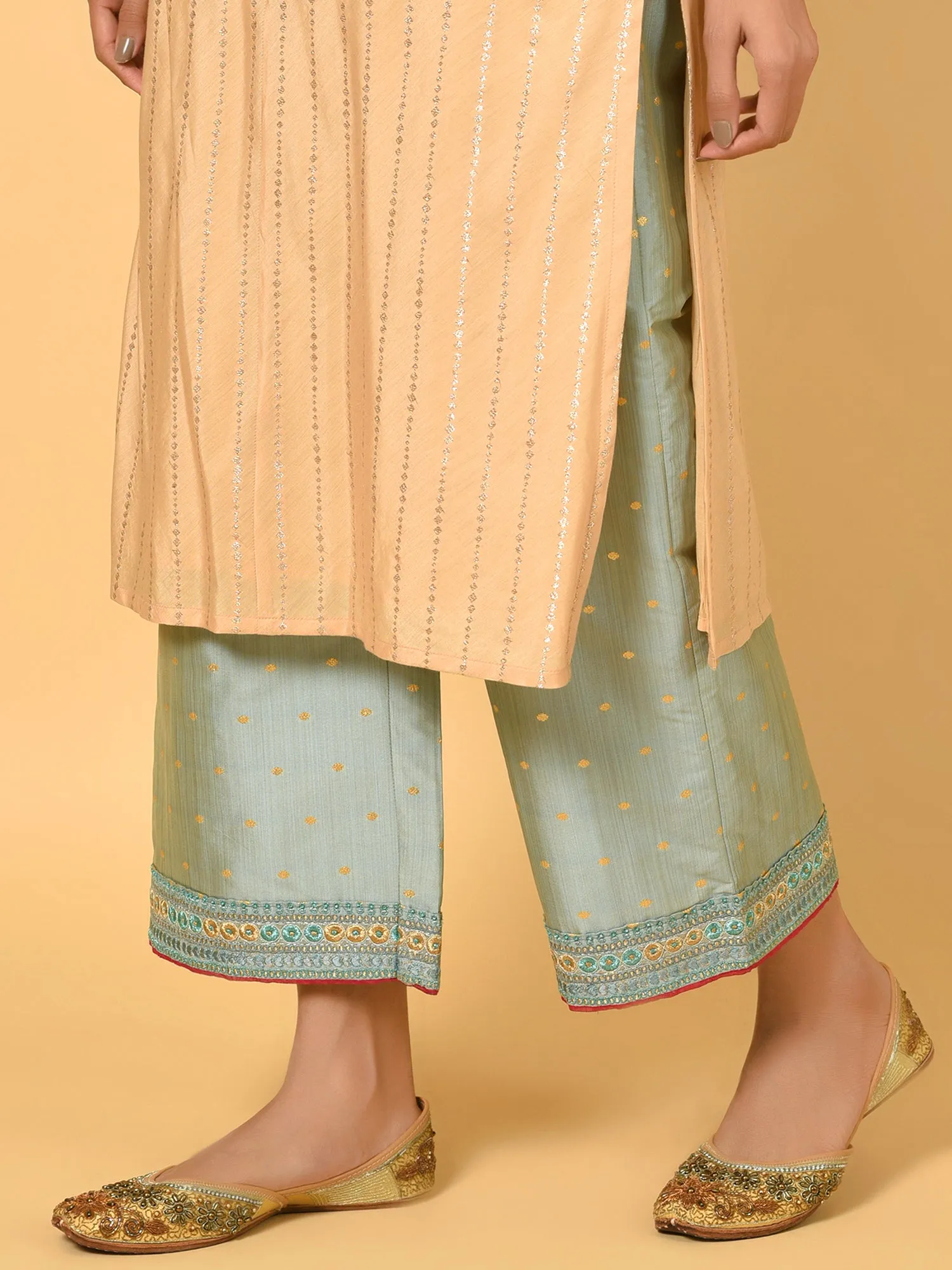 Light up in the Ecru Kurta Pant and Dupatta set
