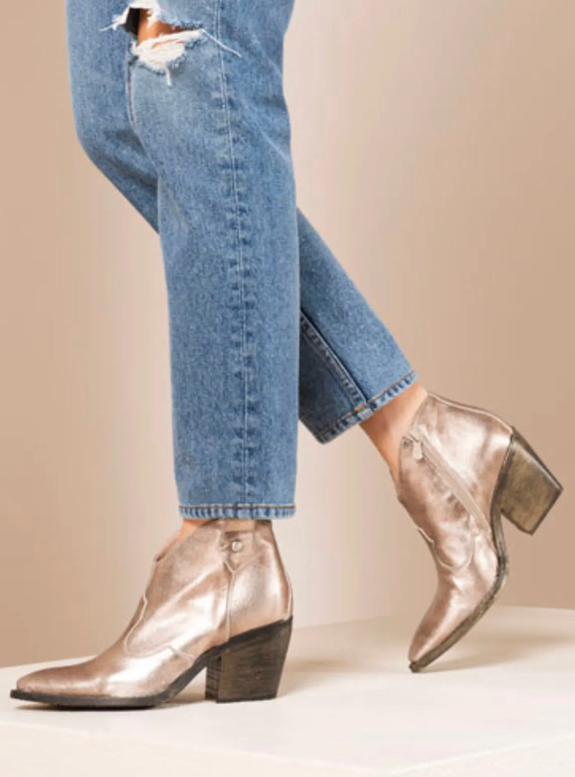 NeroGiardini - E409790D - Metallic Cowboy Boot [Please size down]