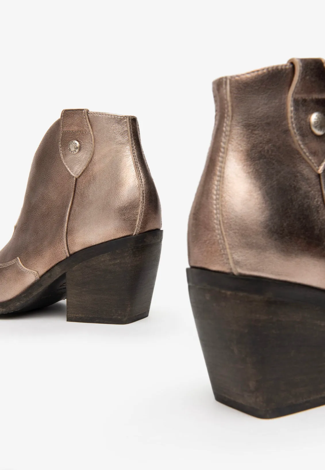 NeroGiardini - E409790D - Metallic Cowboy Boot [Please size down]