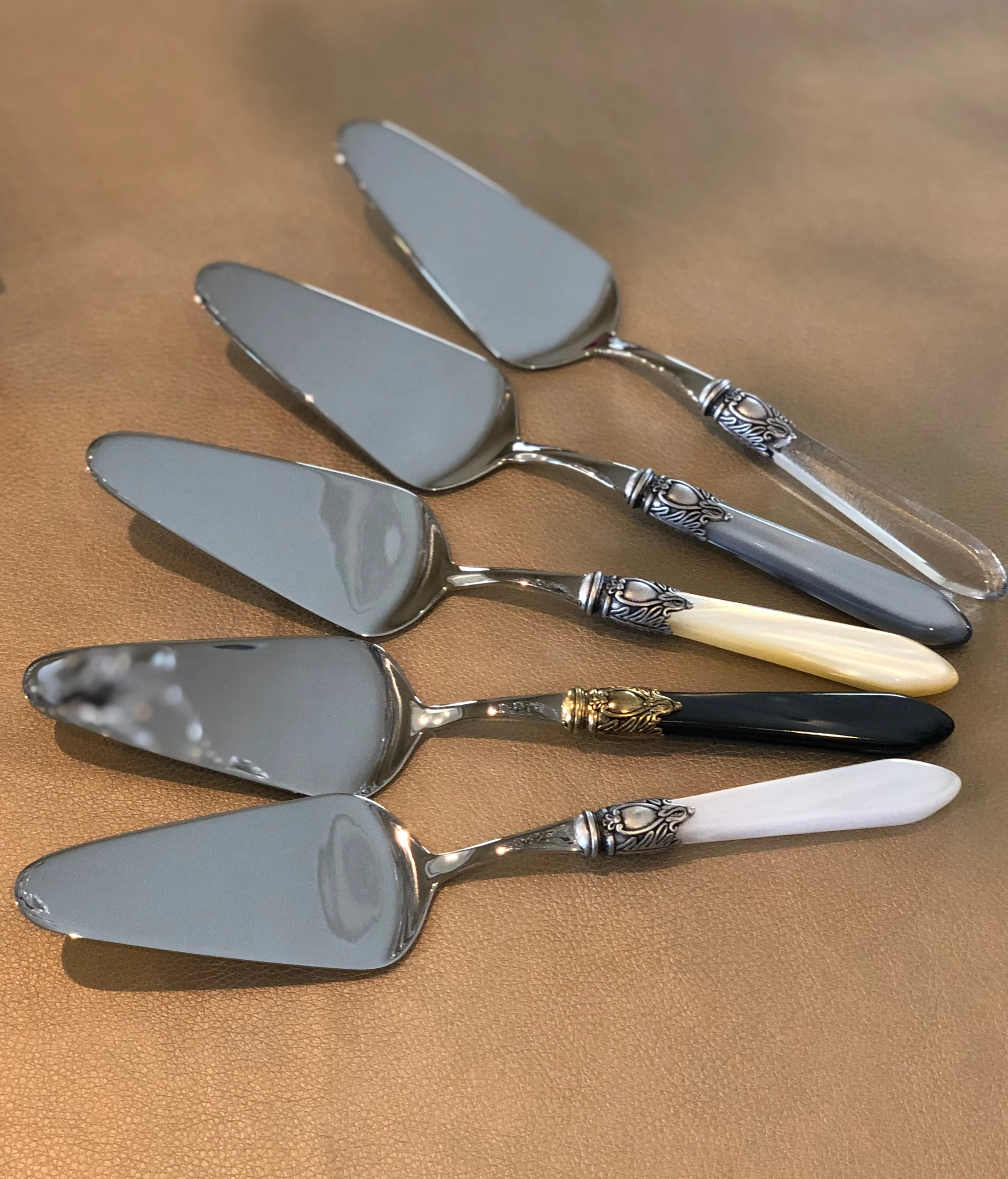 Oxford Antique Mother Of Pearl Cake Server