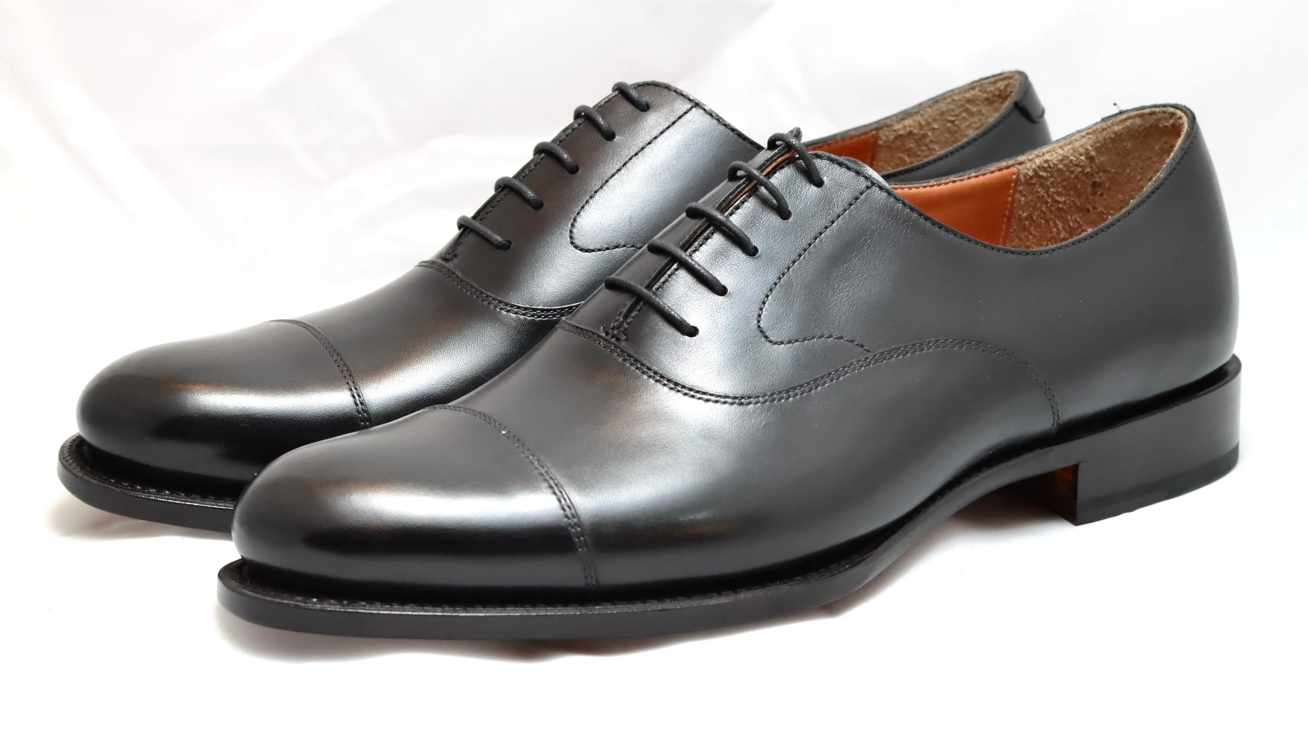 Oxford toecap |  Black  | Calf | wide fit | almond toe
