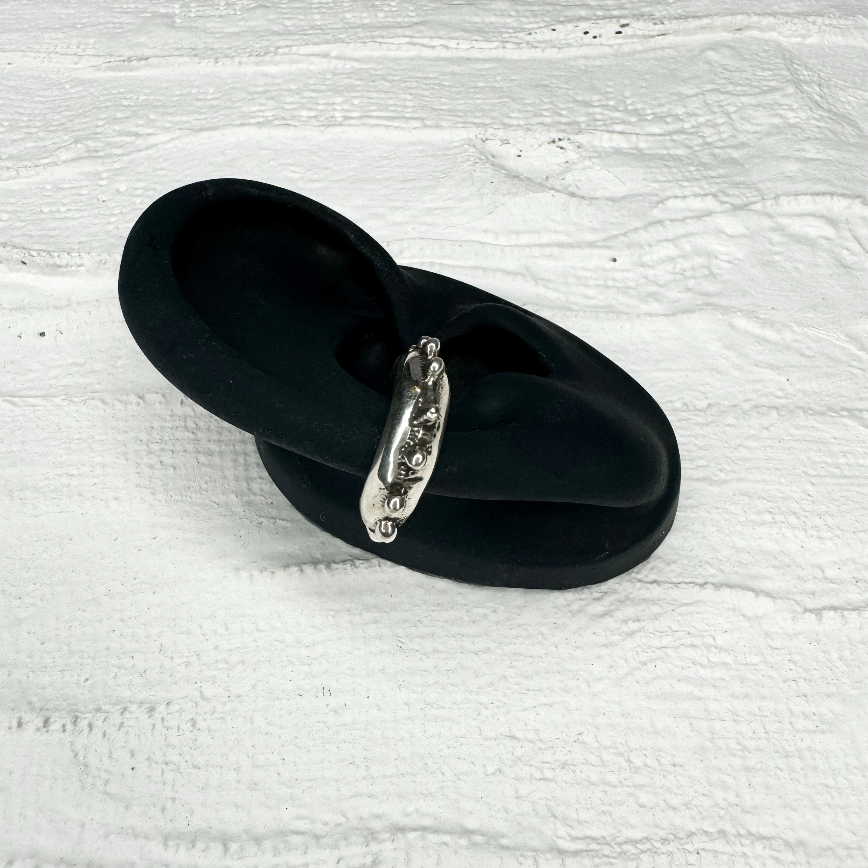 Planthopper Ear cuff