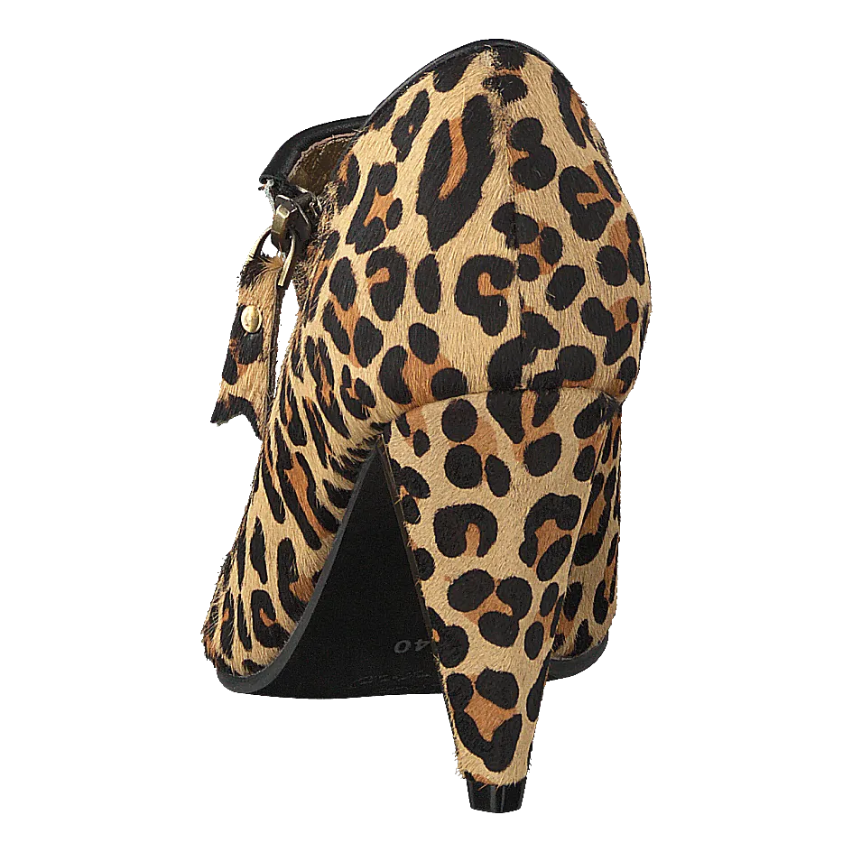 Ramona Leopard