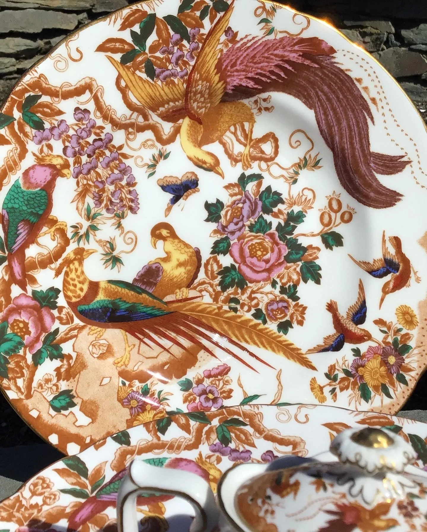 Set of 50 pcs. Royal Crown Derby England Olde Avesbury Pattern Fine China