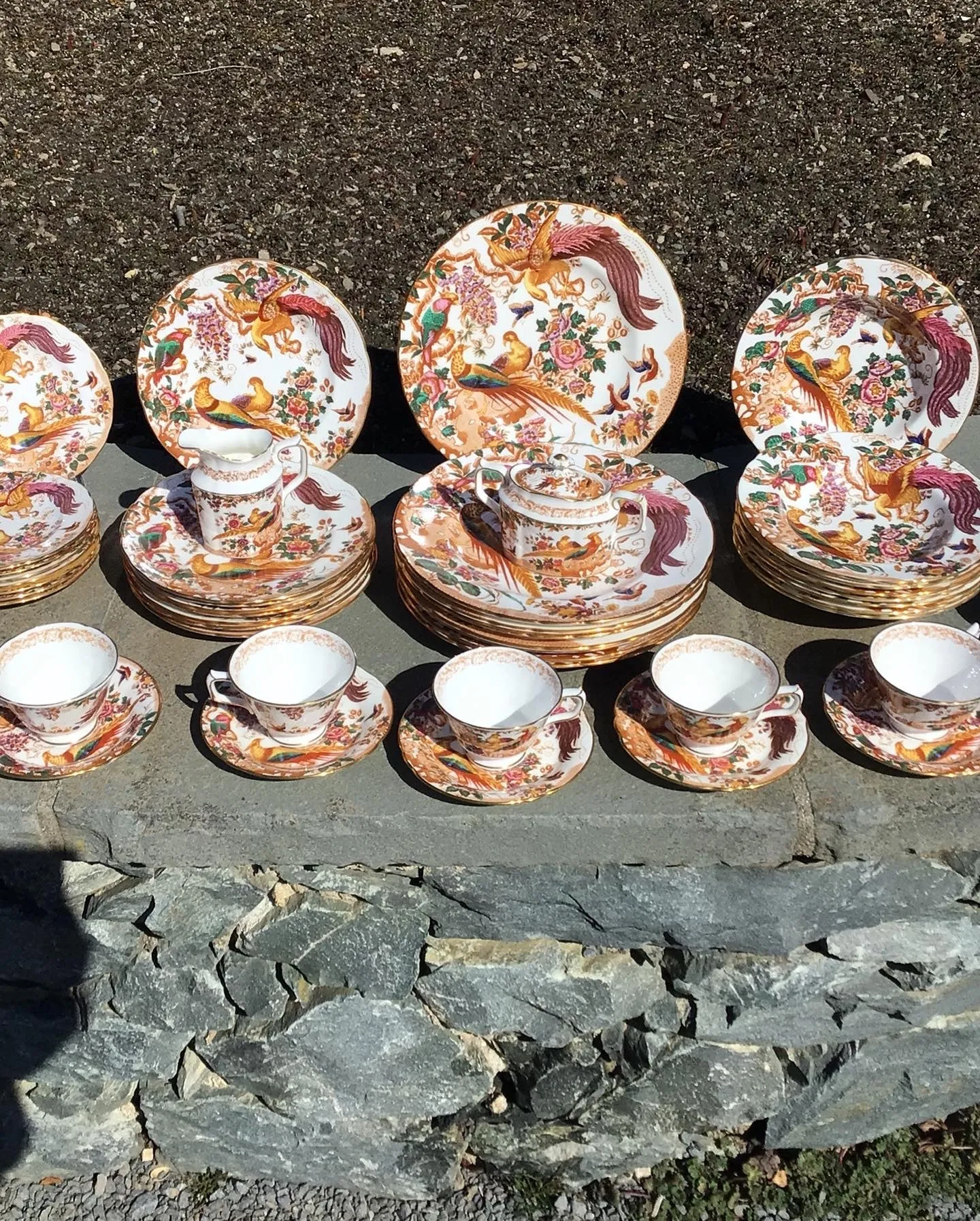 Set of 50 pcs. Royal Crown Derby England Olde Avesbury Pattern Fine China
