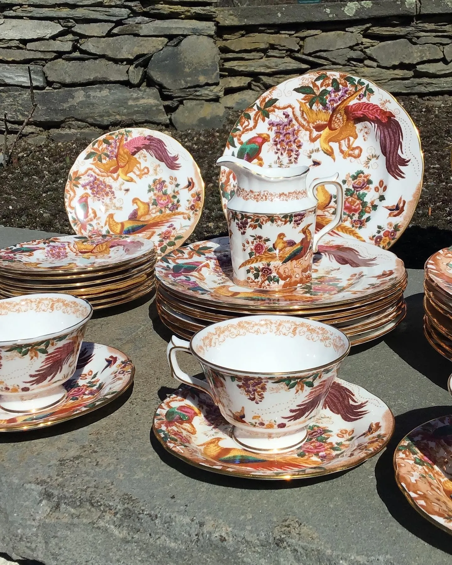 Set of 50 pcs. Royal Crown Derby England Olde Avesbury Pattern Fine China