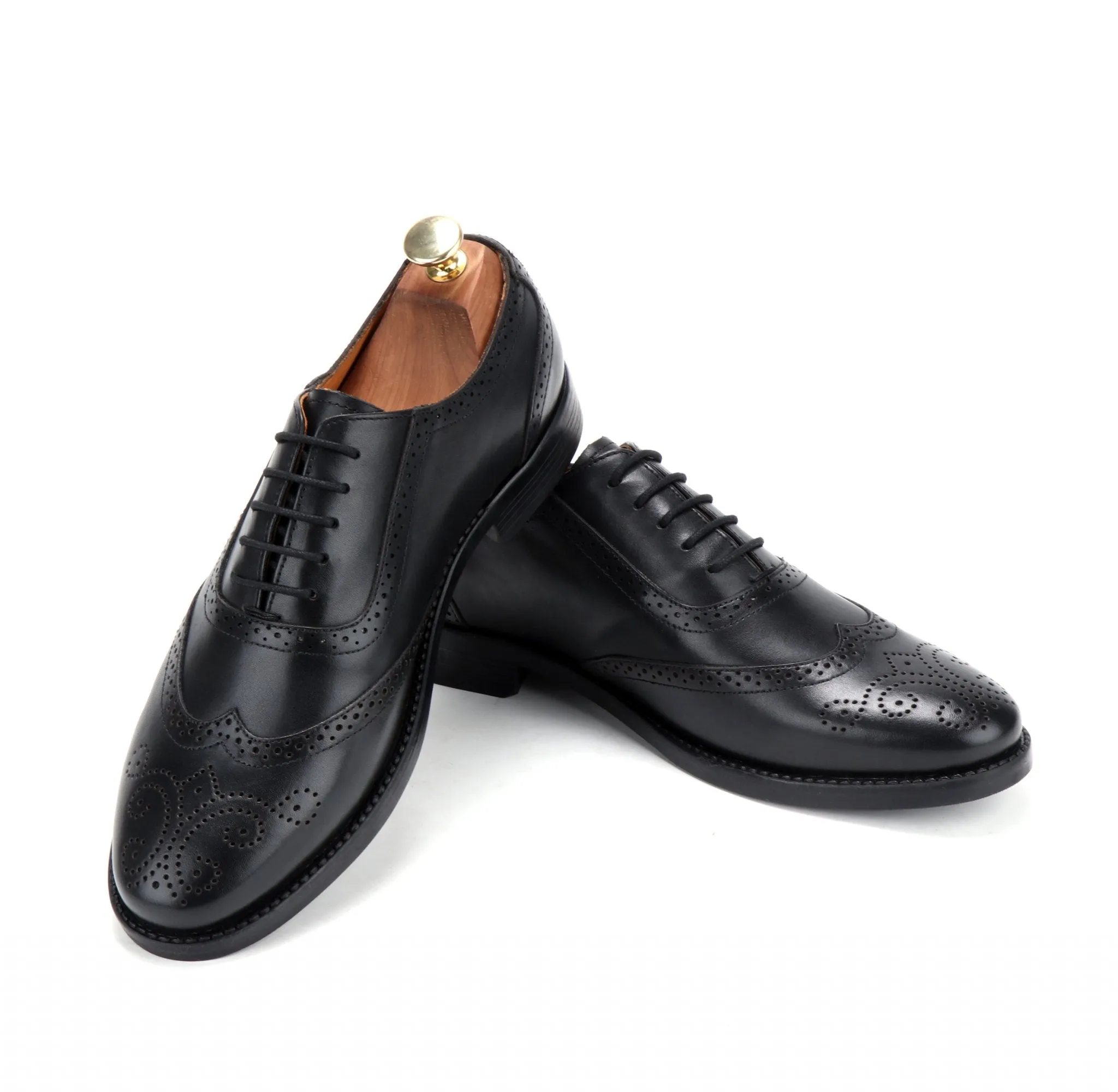 Smookie The Black Wingtip