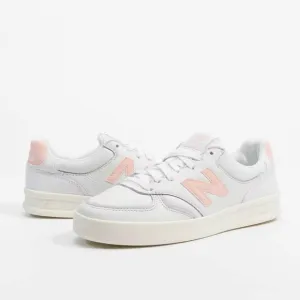 UNISEX - New Balance White Leather Shoes in Original Box - Mens Size 9