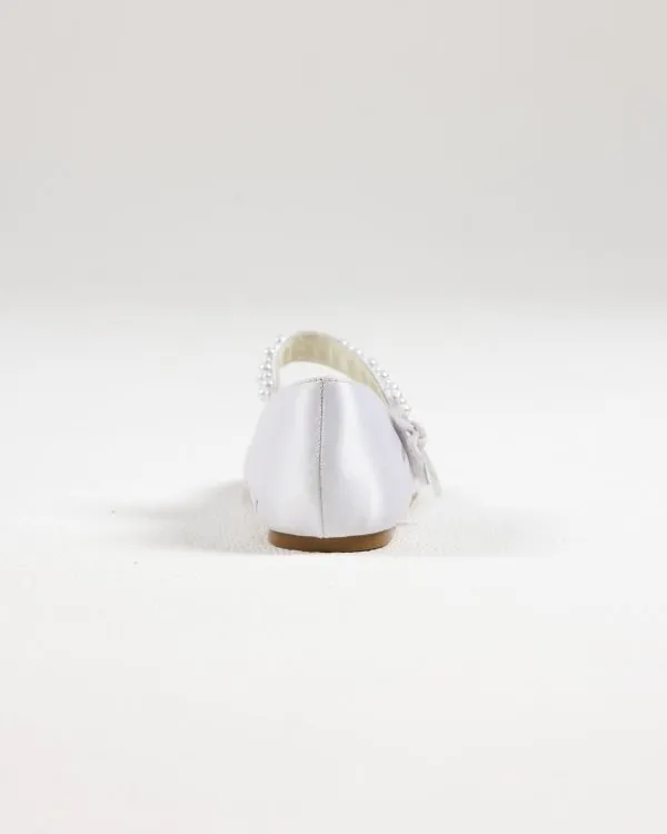 White Shoe #6136