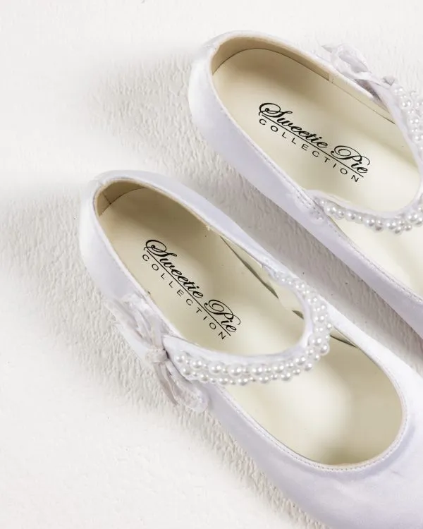 White Shoe #6136
