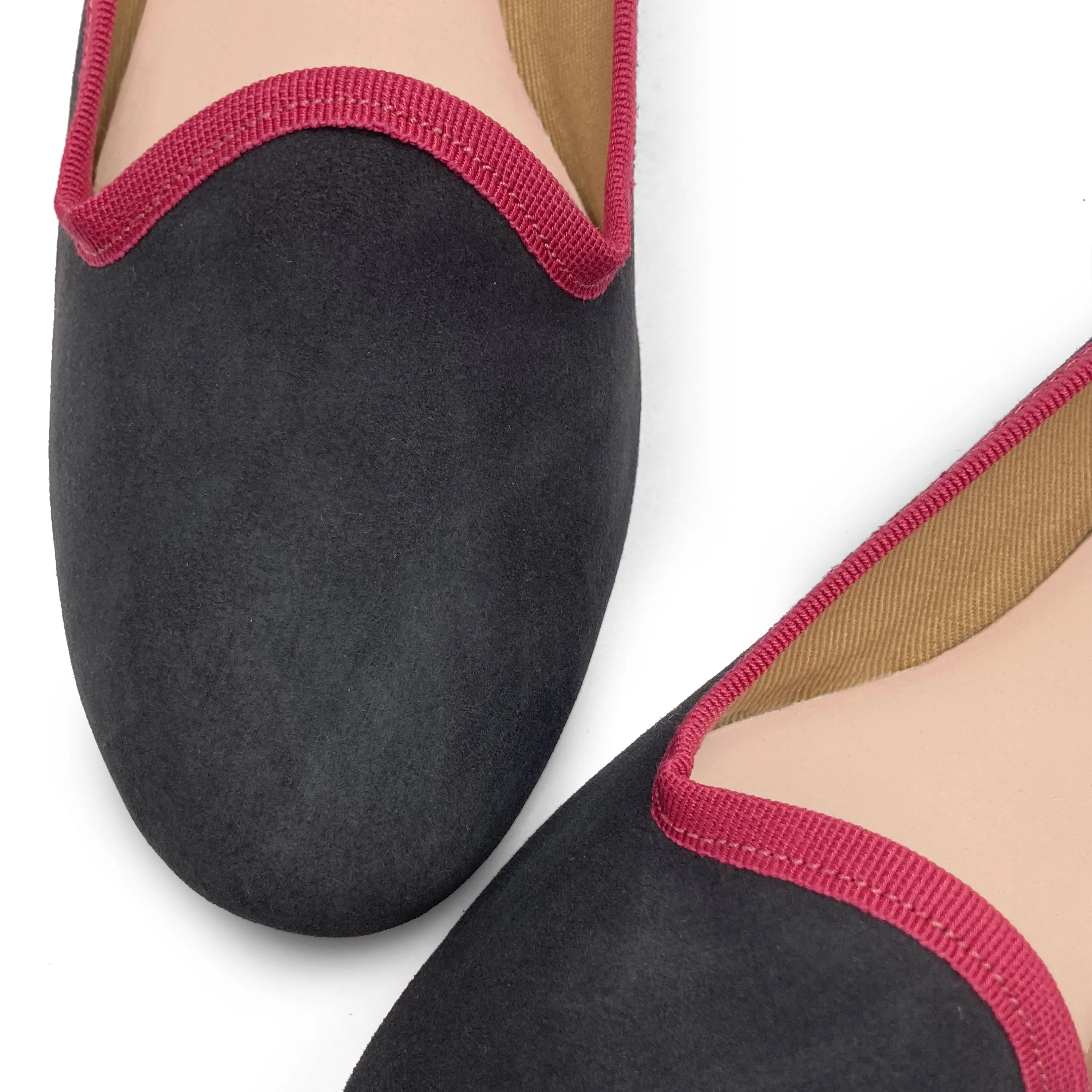 Women loafers in smoke grey suede and pink detail